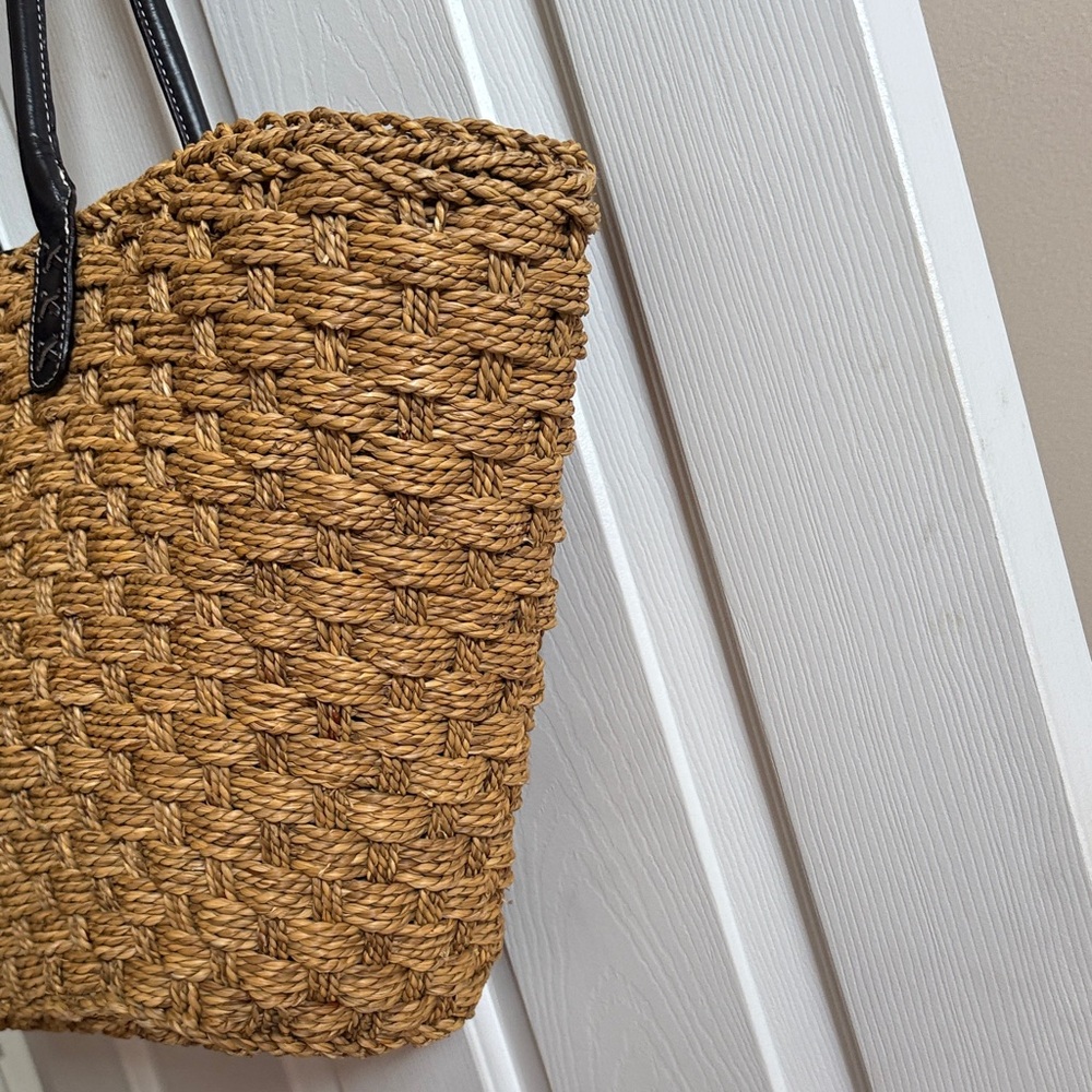 ๐ธ J. Crew: Woven Straw Tote - Picture 8 of 9